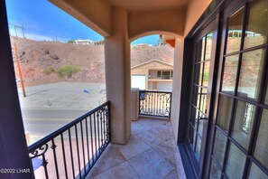 Interior - Splash Landing! Dock, Pool & Hot Tub | Riverfront House & Guest (Parker)