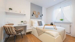 1 soverom, skrivebord, strykejern/-brett og wi-fi