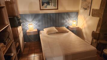 Soundproofing, iron/ironing board, free WiFi