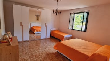 3 chambres, accĂšs Internet, draps fournis