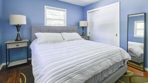 House, Multiple Beds, Patio, Garden View (Funtana) | 3 bedrooms, individually decorated, individually furnished, bed sheets