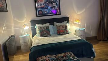 Fer et planche Ă repasser, Wi-Fi, draps fournis