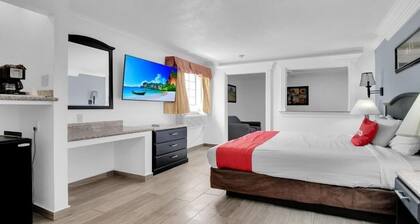 Welcoming Suite by Live Oak Rest Area – Pool, Pet Friendly & Free Parking