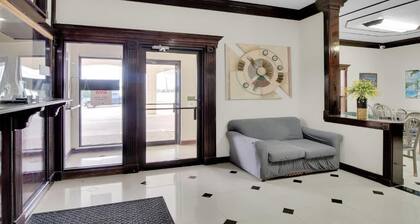 Modern Unit Near Agave Jalisco – Pet Friendly, On‑site Parking & Pool