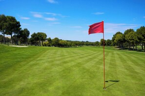 Golf - Affordable Stay Near Historic Korner’s Folly – Just Minutes Away (Kernersville)