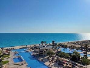 Pool - Tranquil Beachfront Condo 2BR Family Retreat (Playa Miramar)