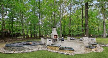 DC Luxury Family Retreat in Forest—Spacious Full of Fun w/ Zipline Waterfall