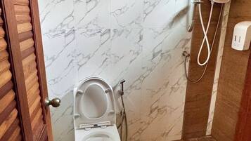 Dutxa, tovalloles, sabó i xampú
