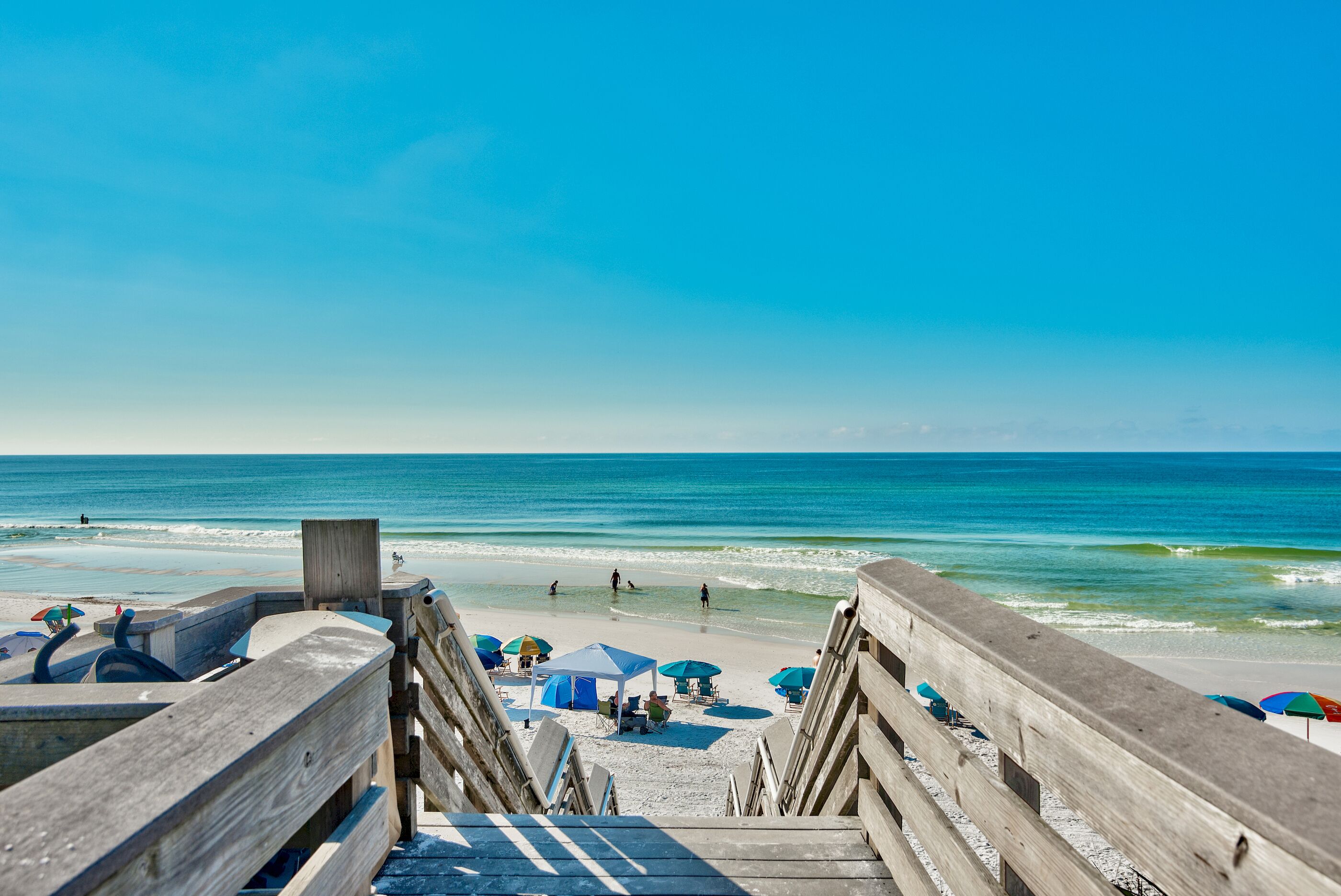 بالقرب من الشاطئ