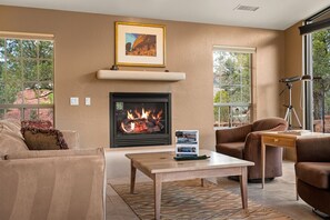 Interior - Lovely Private Home w/ Exceptional Red Rock Views! Pebble Dr - S072 (Sedona)