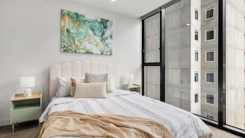 2 bedrooms, iron/ironing board, travel crib, free WiFi