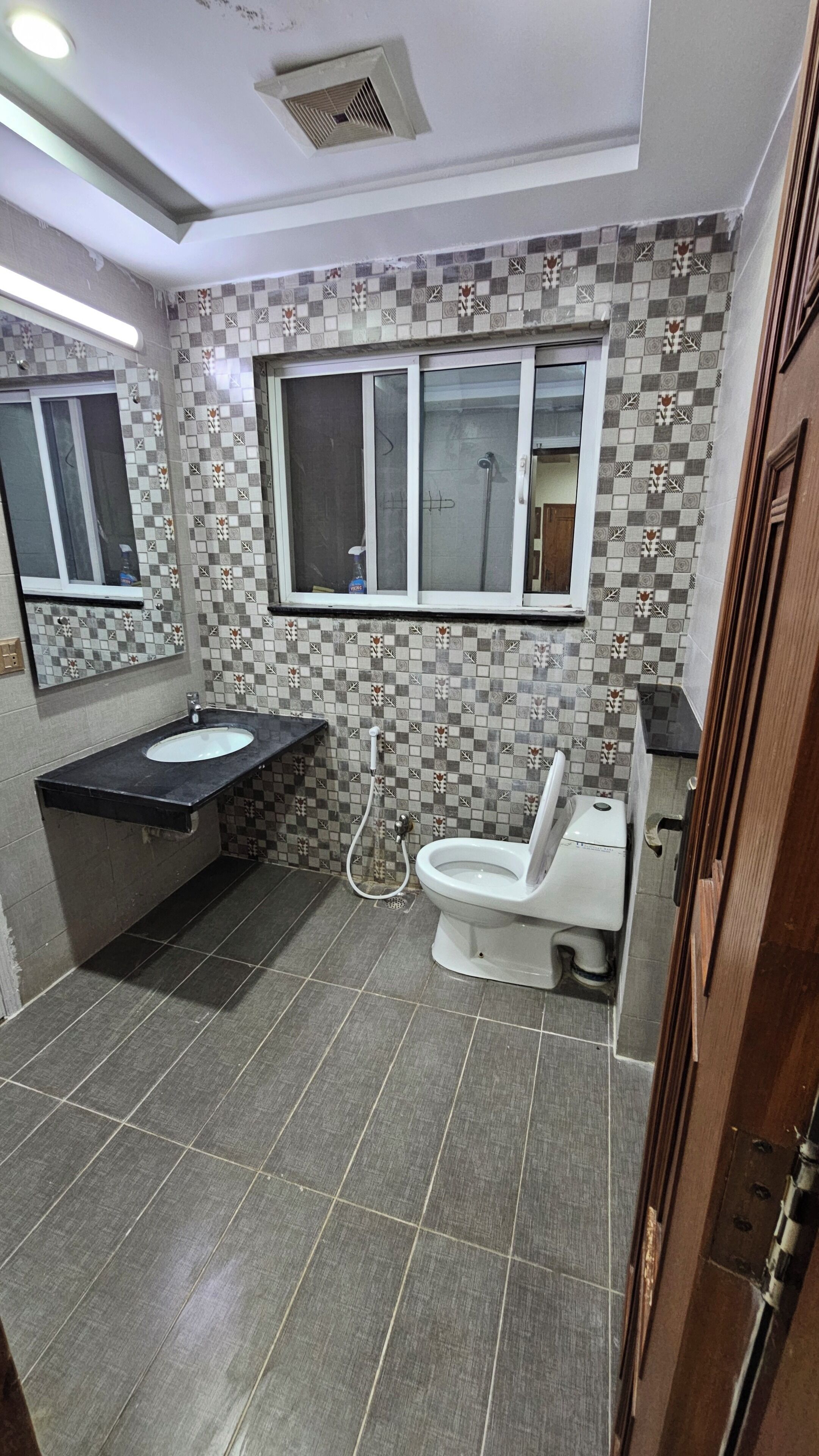 Serviettes fournies, savon