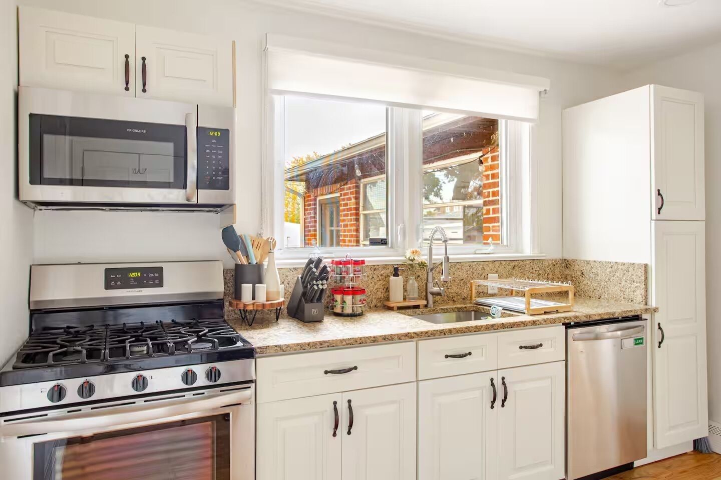 Microwave, oven, stovetop, dishwasher