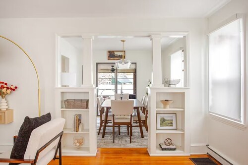 4-bedroom 2 Full Bath Cozy Retreat