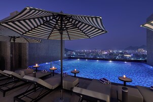 Una piscina techada