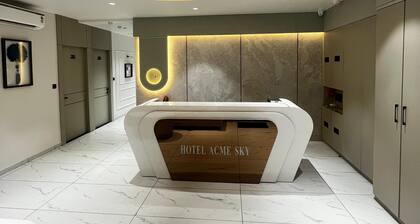 Hotel Acme Sky