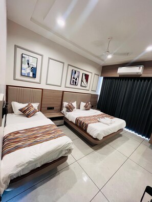 Deluxe Room, City View