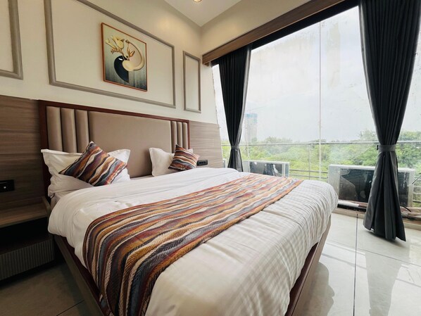 Deluxe Room, City View - Hotel Acme Sky (Ahmedabad)