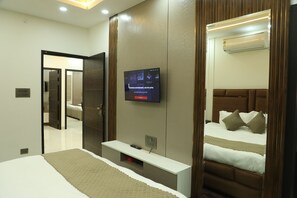 3 Schlafzimmer, Bügeleisen/Bügelbrett, WLAN, Bettwäsche