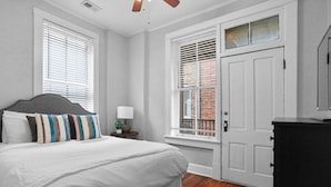 Room - Historic Flat Near Forsyth & Dining – Prime Area - Lafayette Square (Savannah)