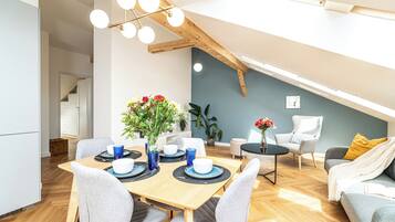 Iron/ironing board, free WiFi