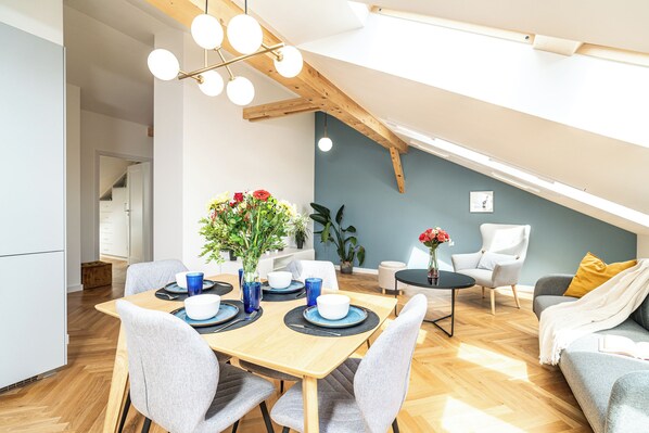 مكواة/لوح كي وواي فاي مجانًا