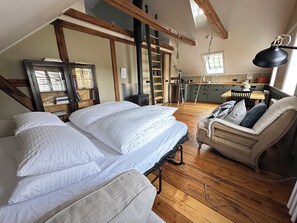 4 bedrooms, iron/ironing board, travel cot, WiFi