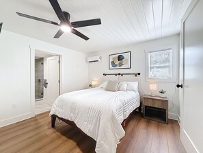 4 soverom, strykejern/-brett, wi-fi (inkludert) og sengetøy