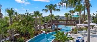 Enchanted Wonderland 5 BR Townhouse in Windsor Cay - Blue Sky Villas