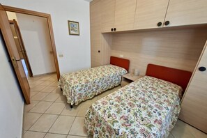 2 bedrooms, travel cot - Staying in the Marina di Bibbona Apartments combines the convenience of feeling at home with the comfort of a vacation in a green setting, just steps from the sea and all the main amenities.With its pleasant atmosphere, <b>Marina di Bibbona</b> combines  (Marina di Bibbona)