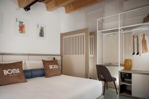 Standard Room | Desk, laptop workspace, free WiFi - BOMA Prime Rooms (Civitanova Marche)