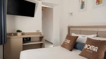 Junior Single Room | Desk, laptop workspace, free WiFi