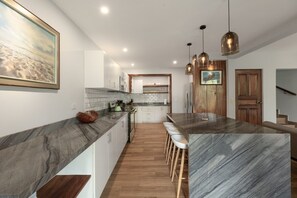 Fridge, microwave, oven, stovetop - The Sky Deck Condo 2bed/2.5bath (Playas Del Coco)