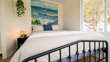 1 bedroom, iron/ironing board, travel cot, WiFi