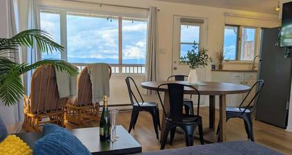 Chalet 691 Waterfront | Spa | Fireplace | WiFi |AC