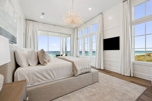 7 bedrooms, desk, iron/ironing board, free WiFi