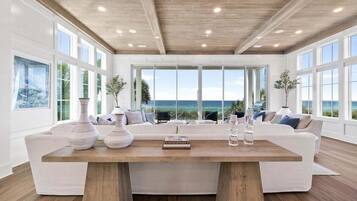 Smart TV, tenis de mesa, libros y oficina