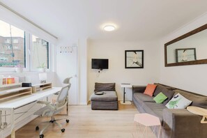 Televisie en een kantoor