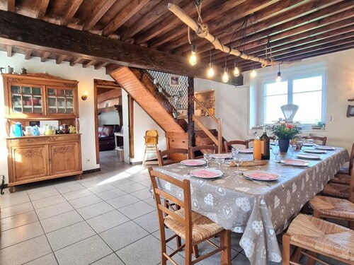 Spacious cottage for 12 near Lyon-Saint Étienne
