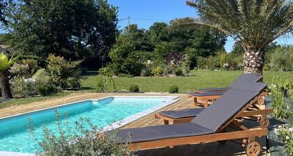 Charmante maison normande avec piscine chauffée