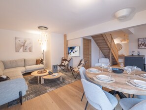 Interior - New ski-in/ski-out apartment, 4 bedrooms, garage, Alpe d'Huez (Huez)