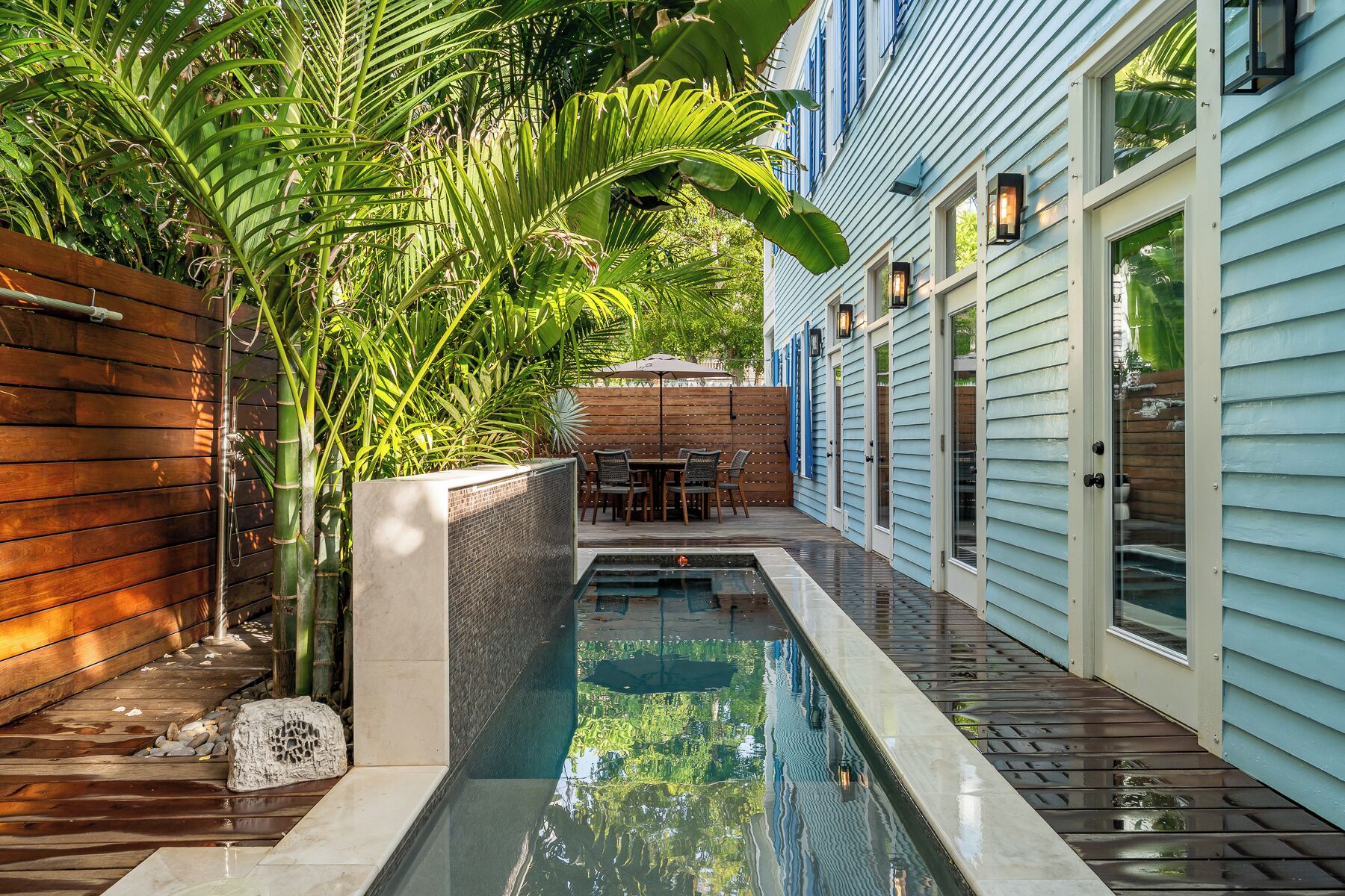 Et oppvarmet basseng