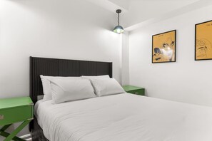 1 habitación, tabla de planchar con plancha, wifi y ropa de cama 