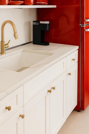 Interior - Juke – Romantic Artist’s Retreat in Louisville (Louisville)