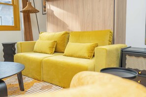 Interior - Sol – Bright & Cheerful Bachelor Suite in NULU (Louisville)