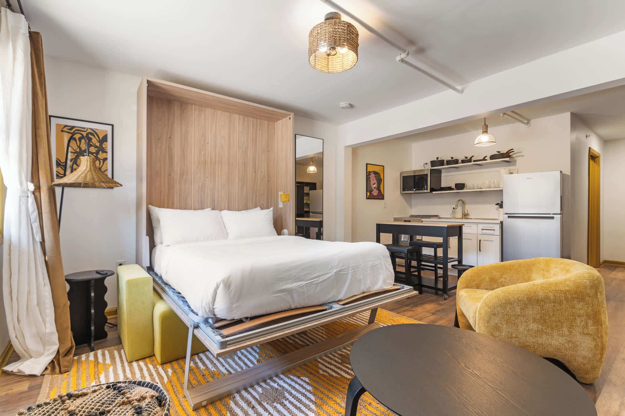 1 habitación, tabla de planchar con plancha, wifi y ropa de cama 