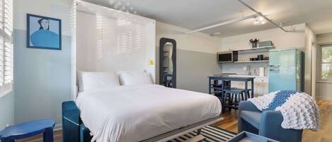 1 slaapkamer, een strijkplank/strijkijzer, wifi, beddengoed