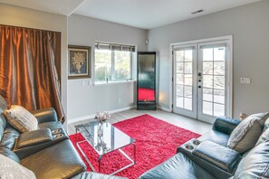 Apartment (2 Bedrooms) | Interior - 4 Mi to Broadmoor! Apt w/ Movie Theater & Mtn View (Colorado Springs)