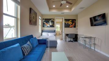 Apartment (0 Bedroom) | Interior