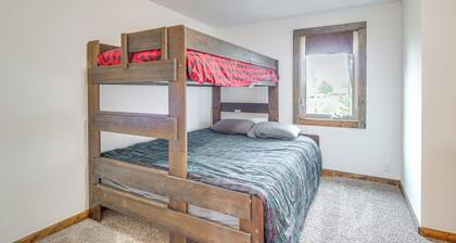 Grand Family Home w/ Deck & Trail Access in Fraser